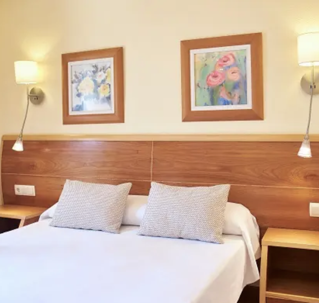 Pack entrada + Hotel Invisa La Cala